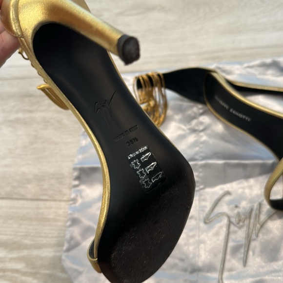 Giuseppe Zanotti Kay Anklet Sandal Heels in Gold Leather size 36.5 - Picture 5 of 11